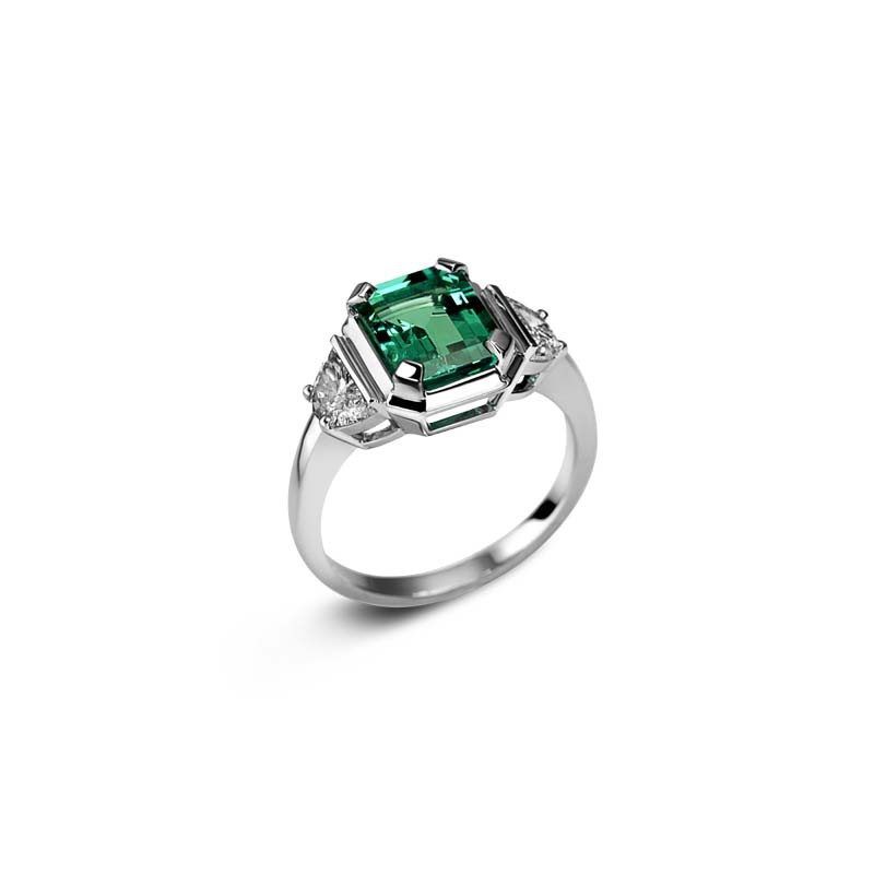 Bague Art déco émeraude demi-lune