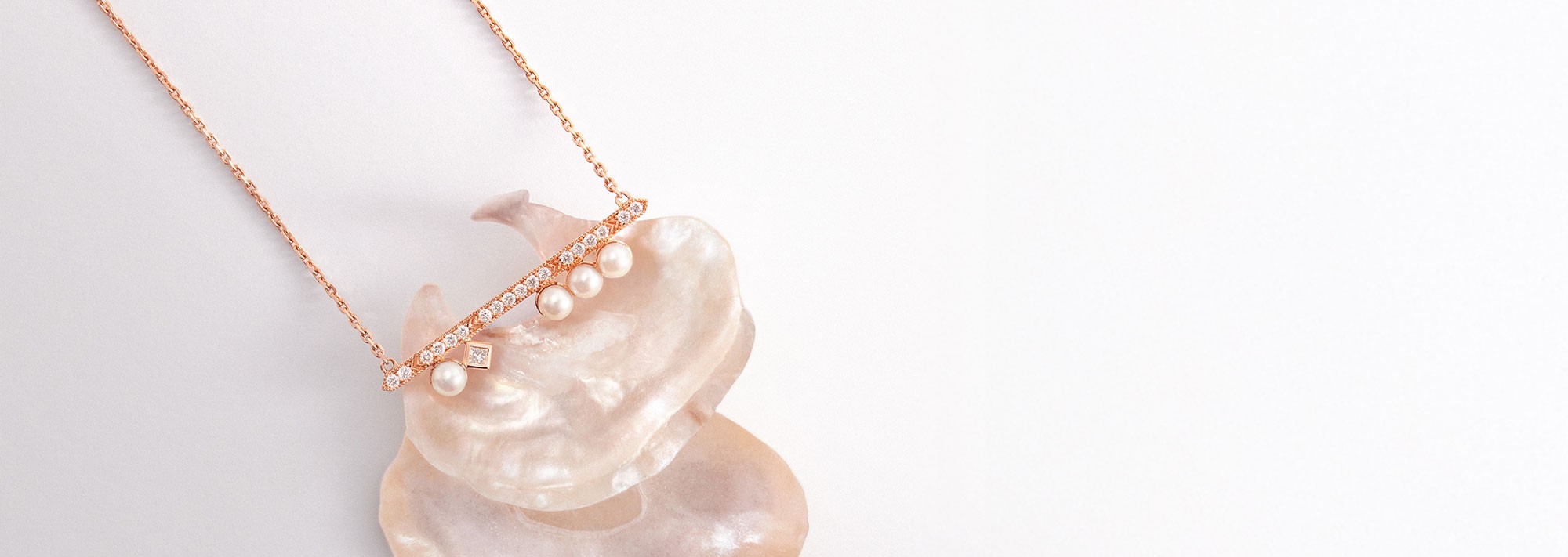 Collier et pendentif