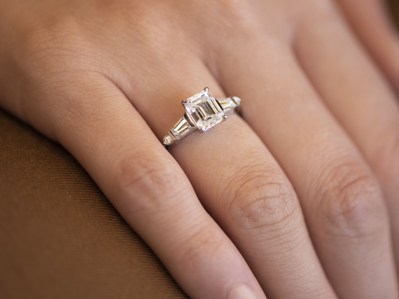 Trouver sa taille de bague : méthodes et conseils d'un joaillier parisien